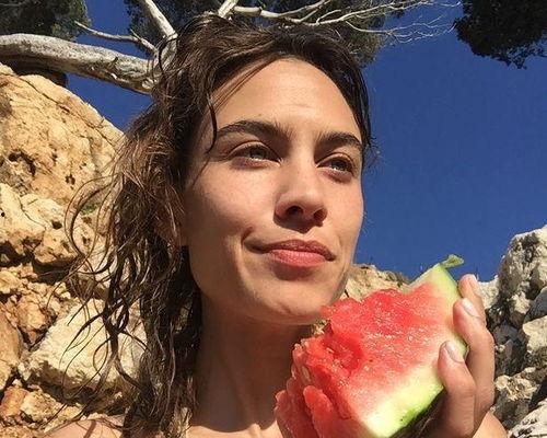 娱乐热瓜,揭秘明星幕后故事